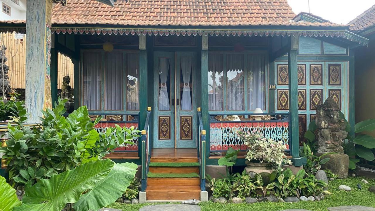 Villa Telaga Wana Sukawati  Luaran gambar