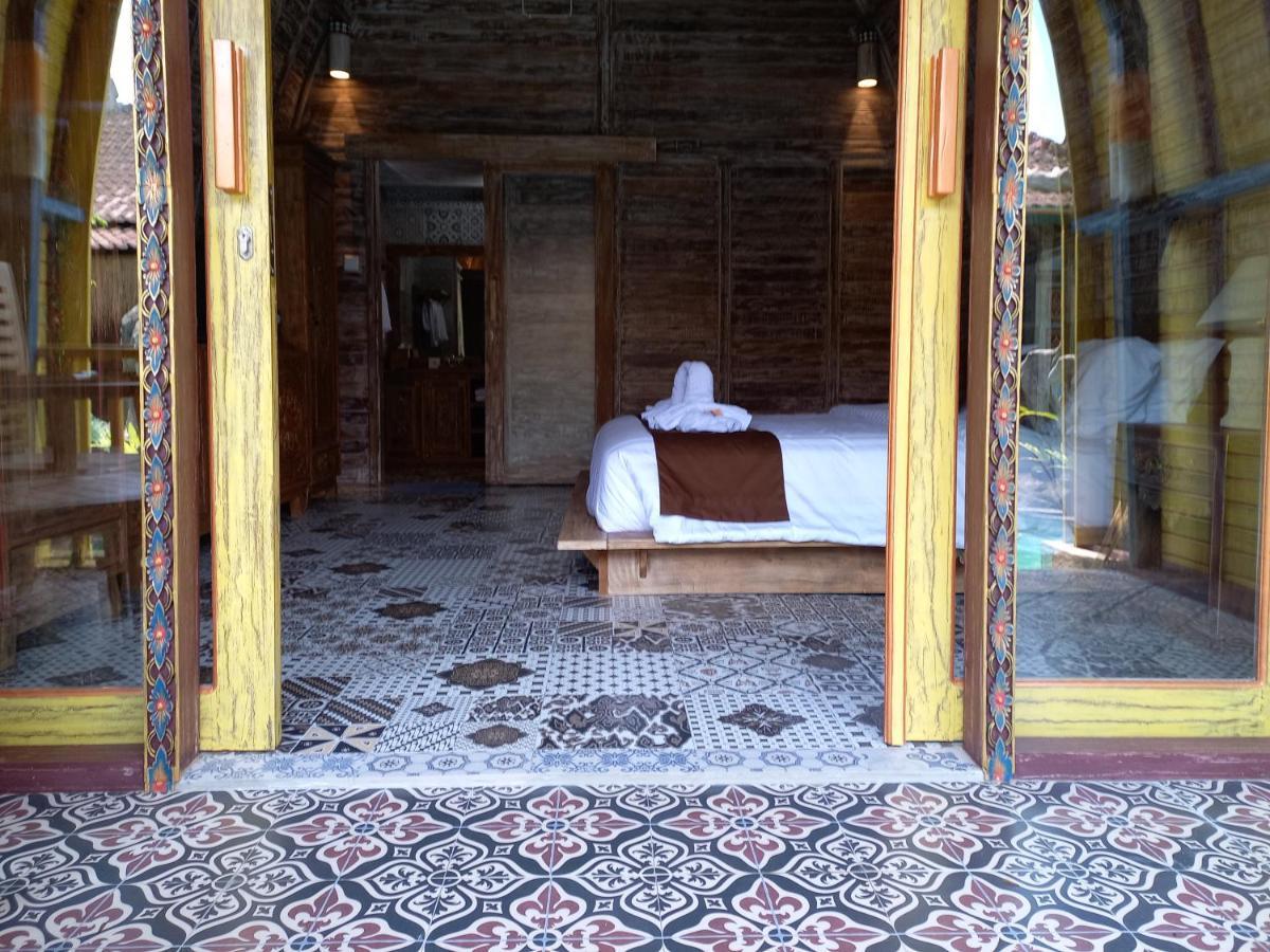 Villa Telaga Wana Sukawati  Luaran gambar