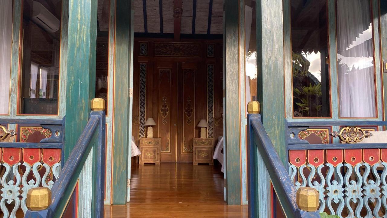 Villa Telaga Wana Sukawati  Luaran gambar