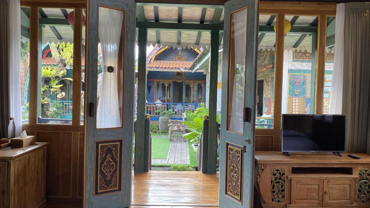 Villa Telaga Wana Sukawati  Luaran gambar