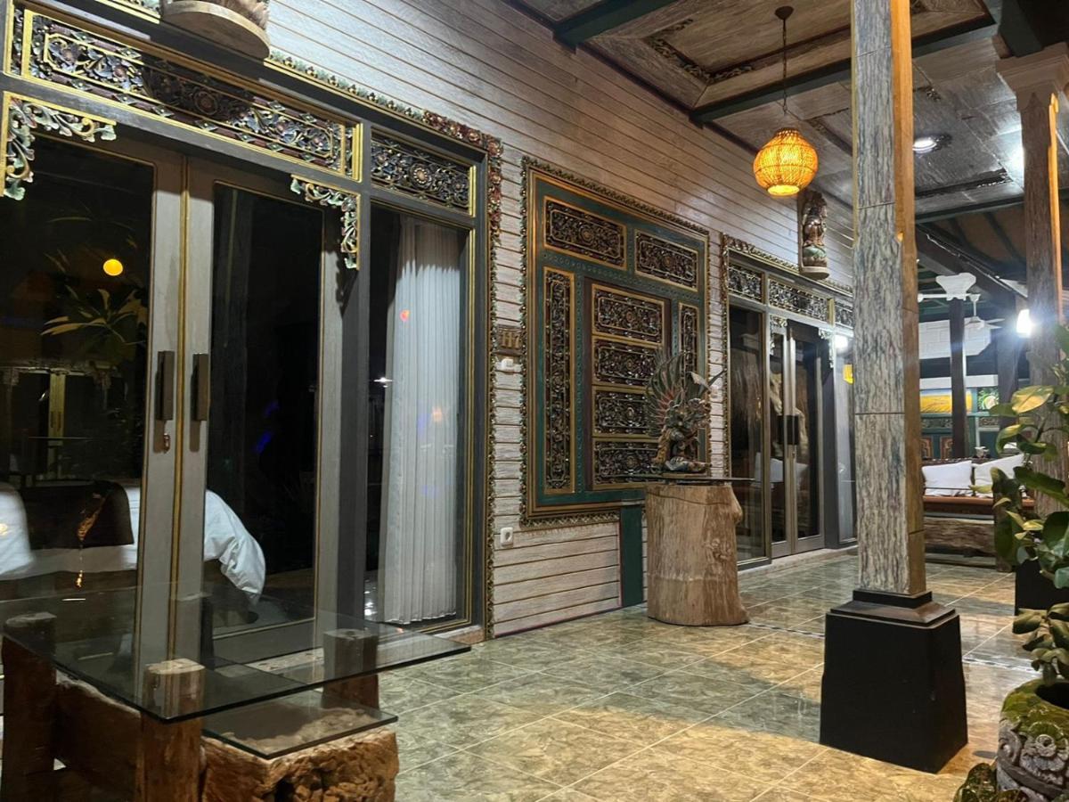 Villa Telaga Wana Sukawati  Luaran gambar